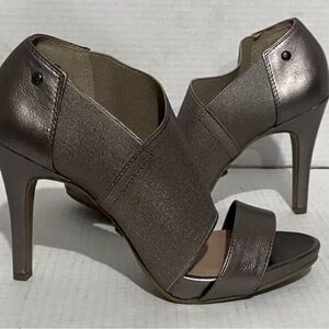 Simply Vera Wang Pewter Stiletto heels size 6M